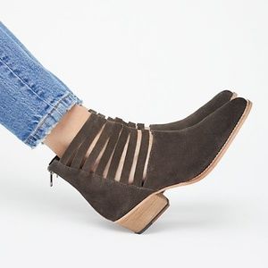 NWOB Free People Sloane Strappy Ankle Booties 37